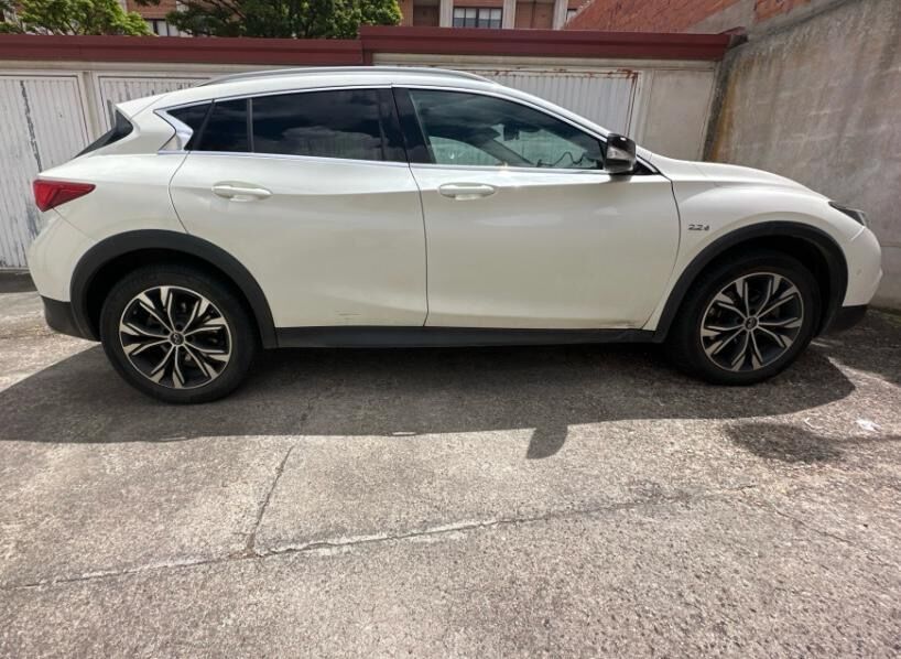 Foto del INFINITI QX30 2.2d Premium Tech AWD 7DCT