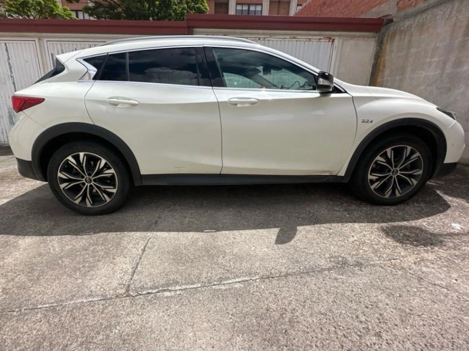 Imagen 2 de INFINITI QX30
