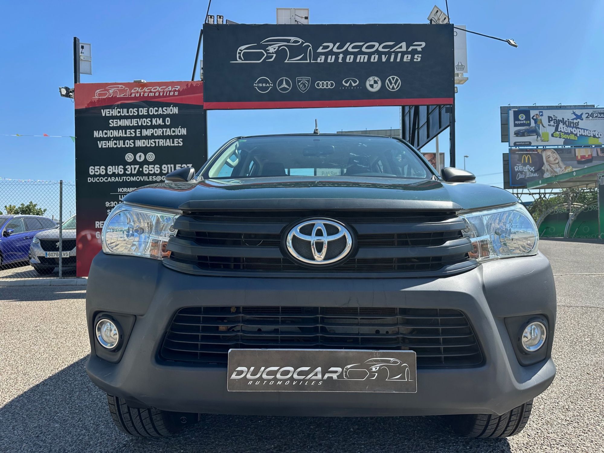 TOYOTA Hilux (Cabina Doble GX Plus) en Sevilla