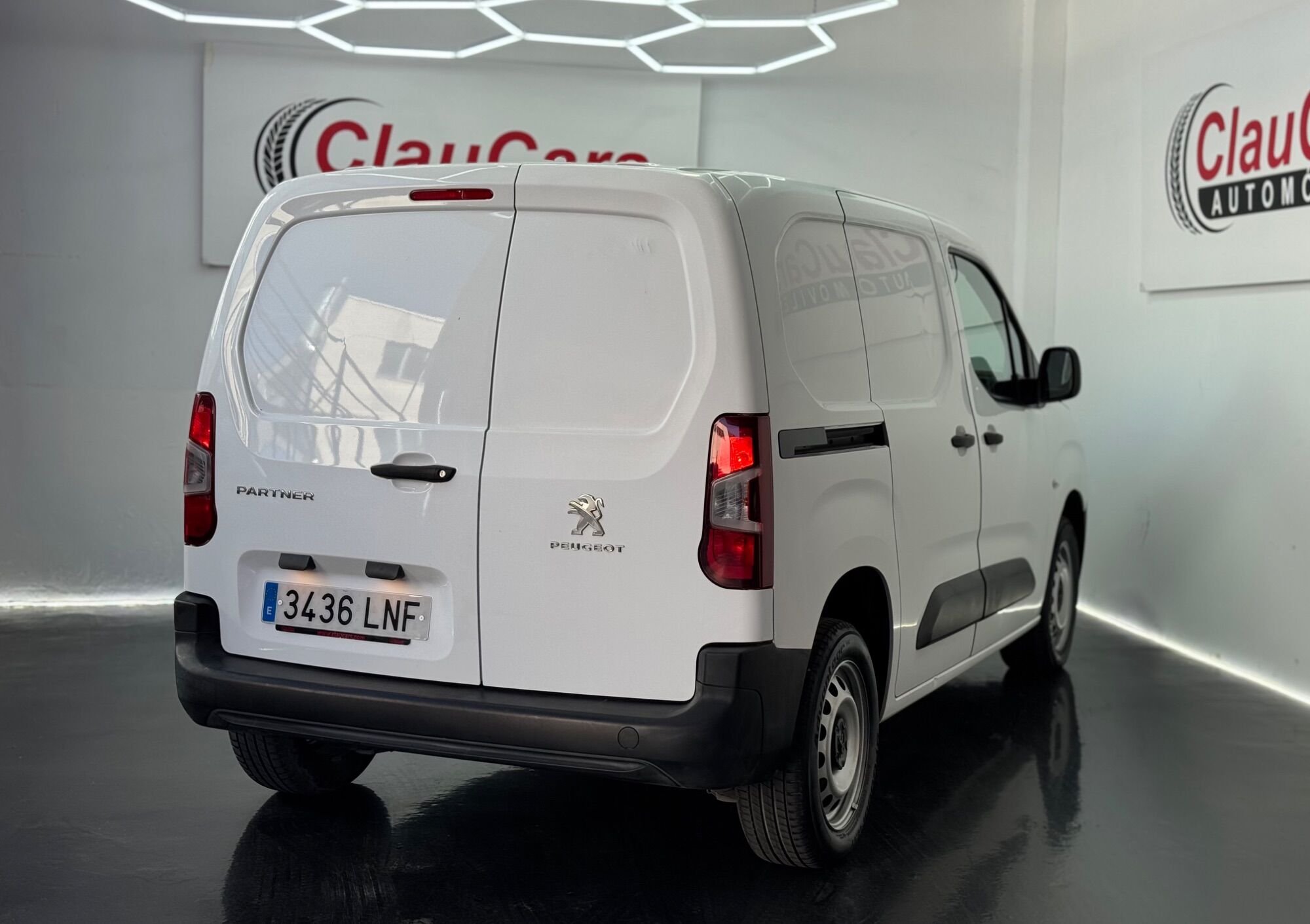 Foto del PEUGEOT Partner 1.5BlueHDI Premium Standard 1000kg 100