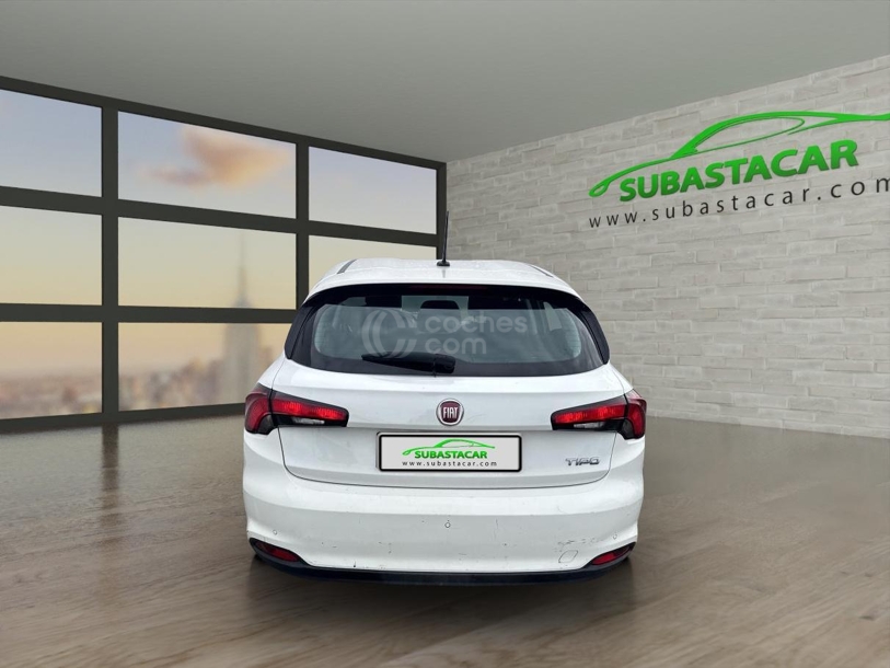 Foto del FIAT Tipo 1.4 T-Jet Mirror