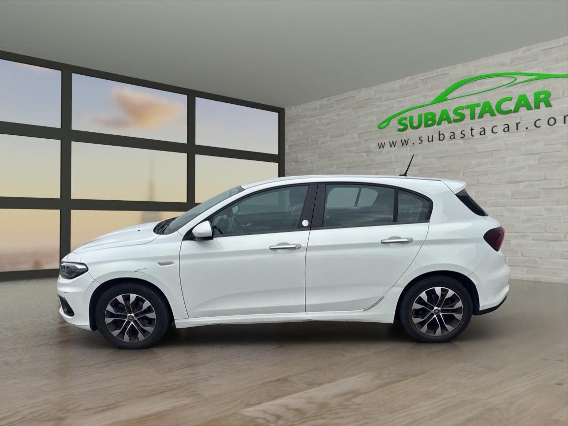 FIAT Tipo (Tipo 1.4 T-Jet 88kW (120CV) Mirror) en Madrid