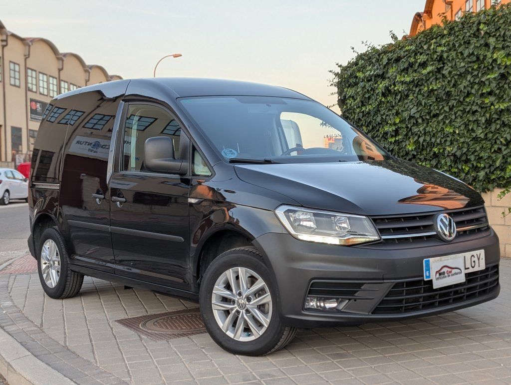 VOLKSWAGEN Caddy (Furgón 2.0TDI 75kW) en Madrid