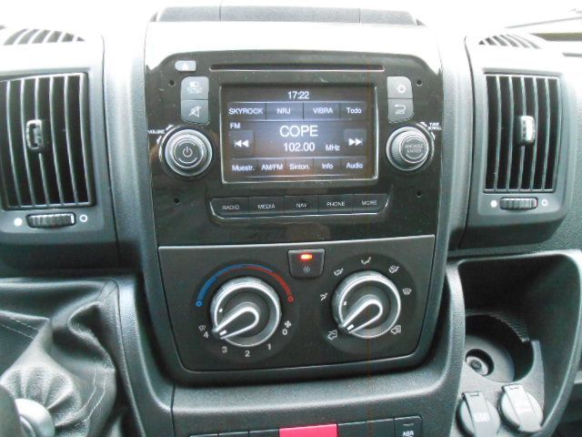 Foto del CITROEN Jumper Fg. 2.2BlueHDi 35 L2H2 S&S 140