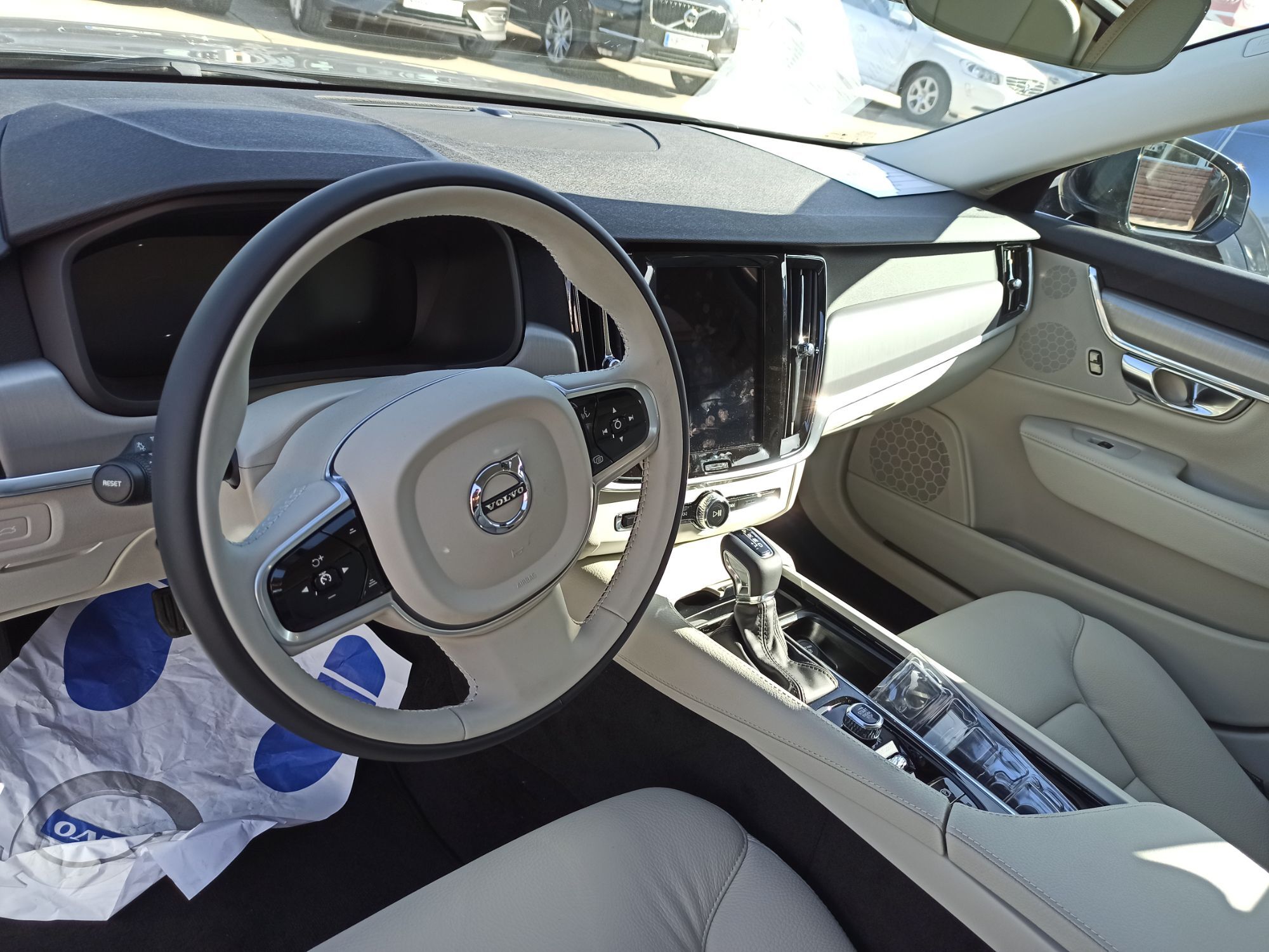 Foto del VOLVO V90 D4 Business Plus Aut. 190