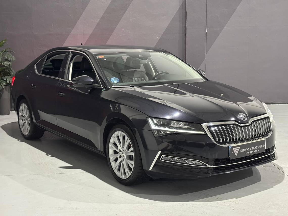 Foto del SKODA Superb Combi 1.4 TSI iV P-HEV Style DSG