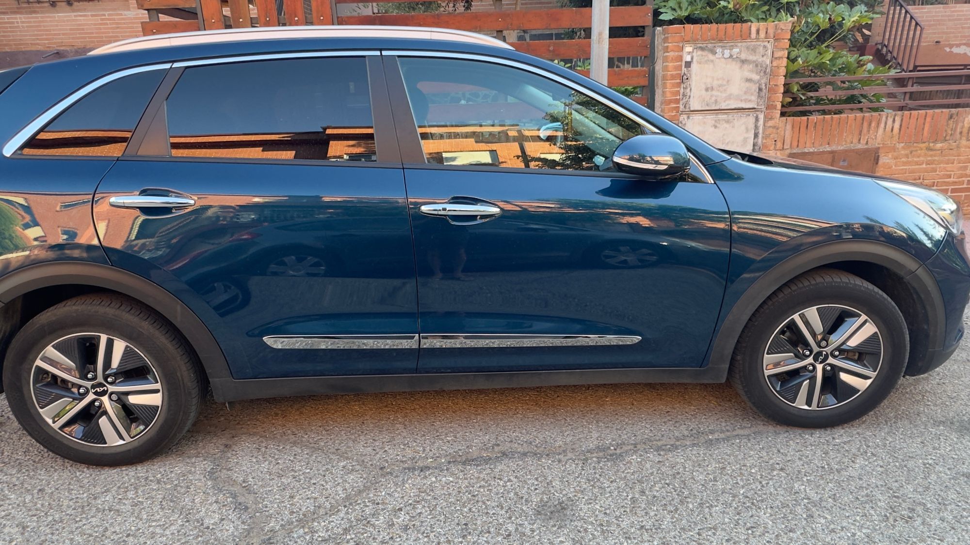 Foto del KIA Niro 1.6 PHEV Emotion