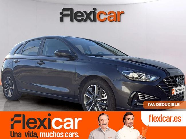 HYUNDAI i30 (1.5 DPI Klass SLX) en Cáceres