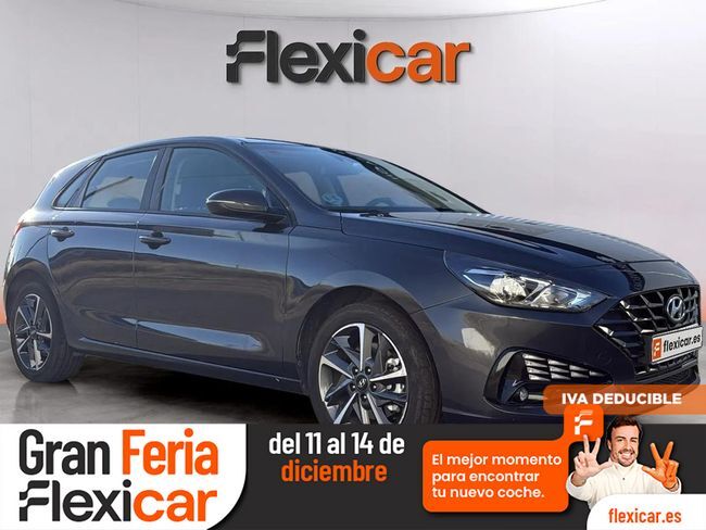 HYUNDAI i30 (1.5 DPI Klass SLX) en Cáceres