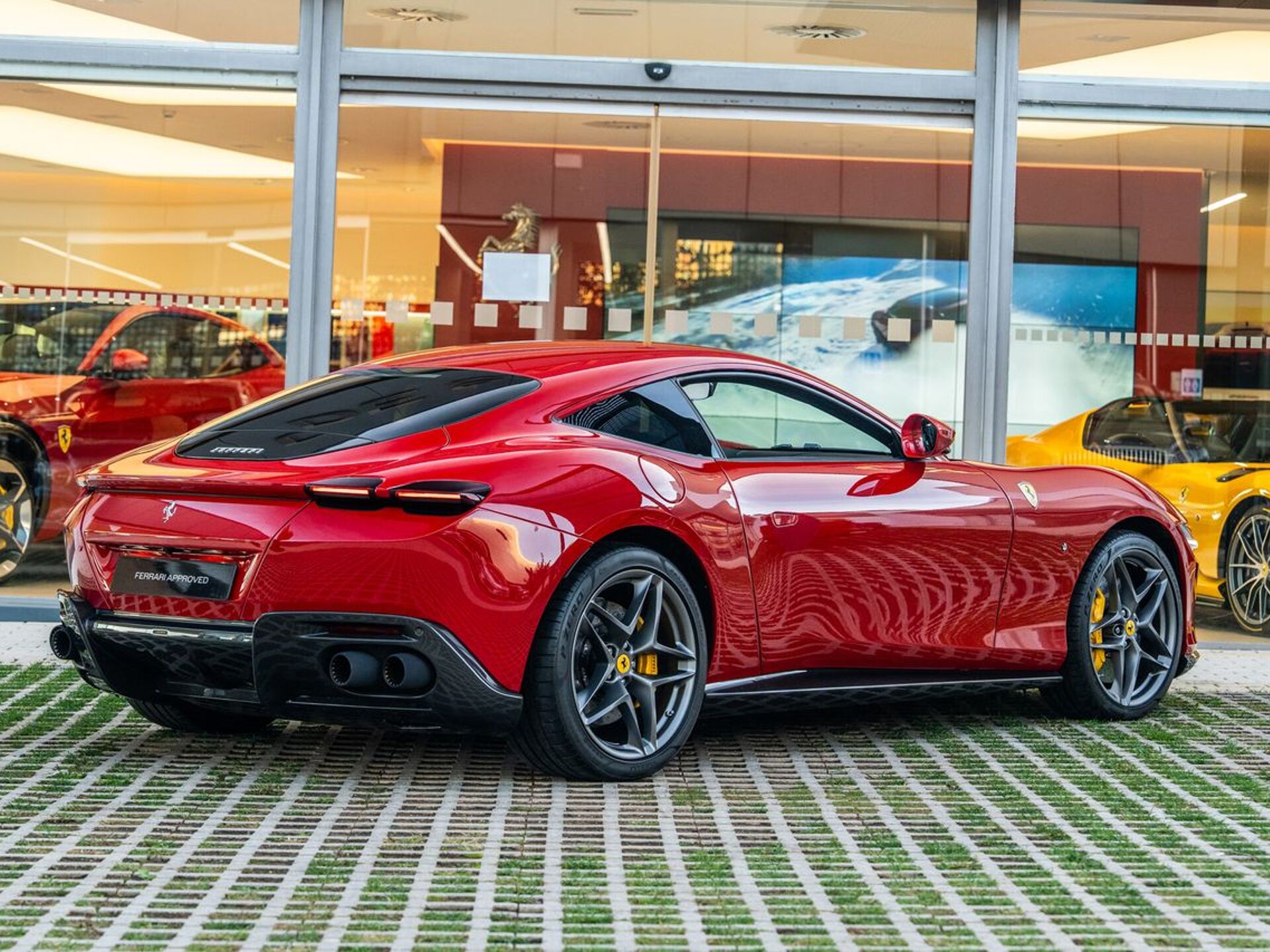 Imagen 2 de FERRARI Roma