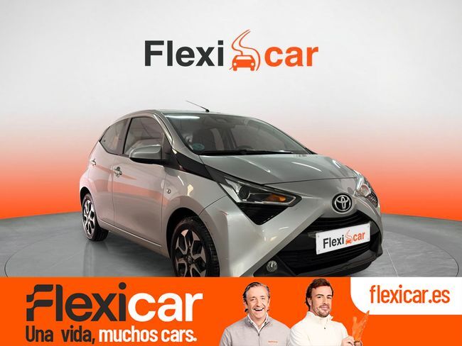 TOYOTA Aygo (1.0 70 x-play) en Cáceres