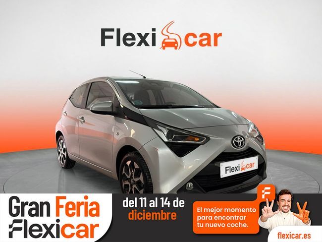 TOYOTA Aygo (1.0 70 x-play) en Cáceres