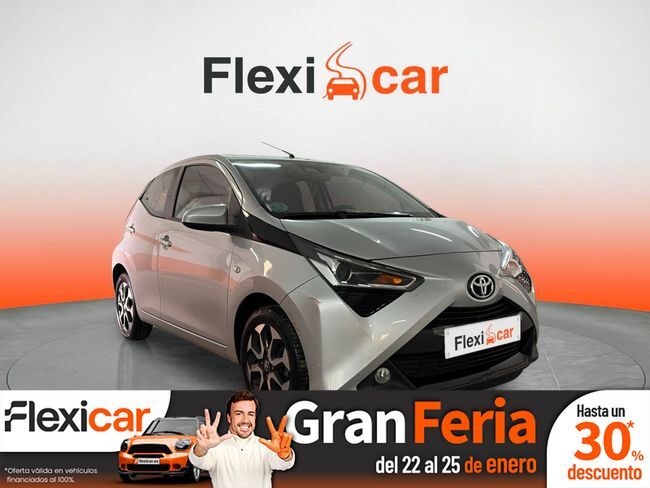 TOYOTA Aygo (1.0 70 x-play) en Cáceres