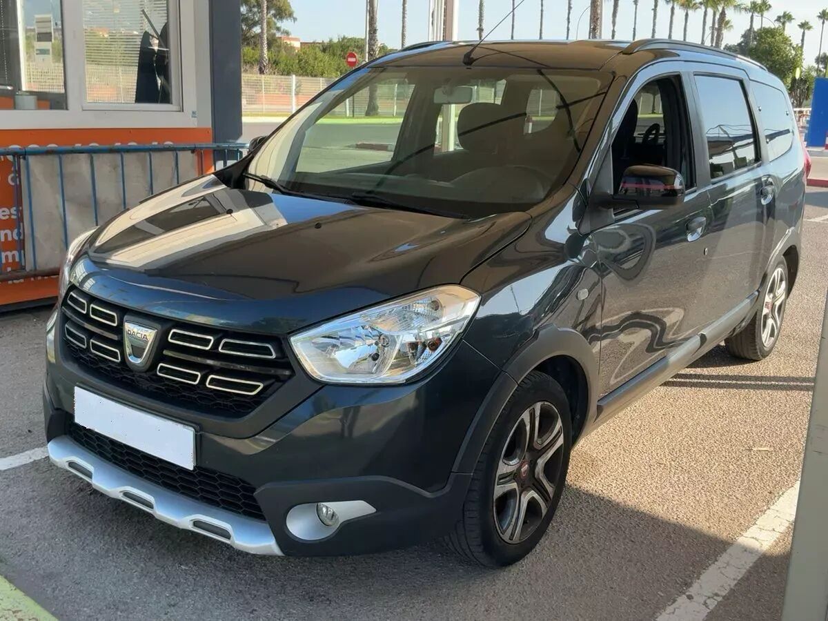 DACIA Lodgy (1.6 GLP Serie Limitada 7pl. 75kW) en Madrid