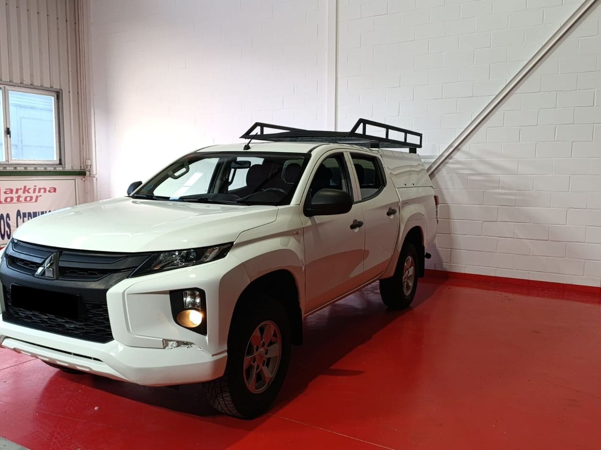 Imagen 3 de MITSUBISHI L200