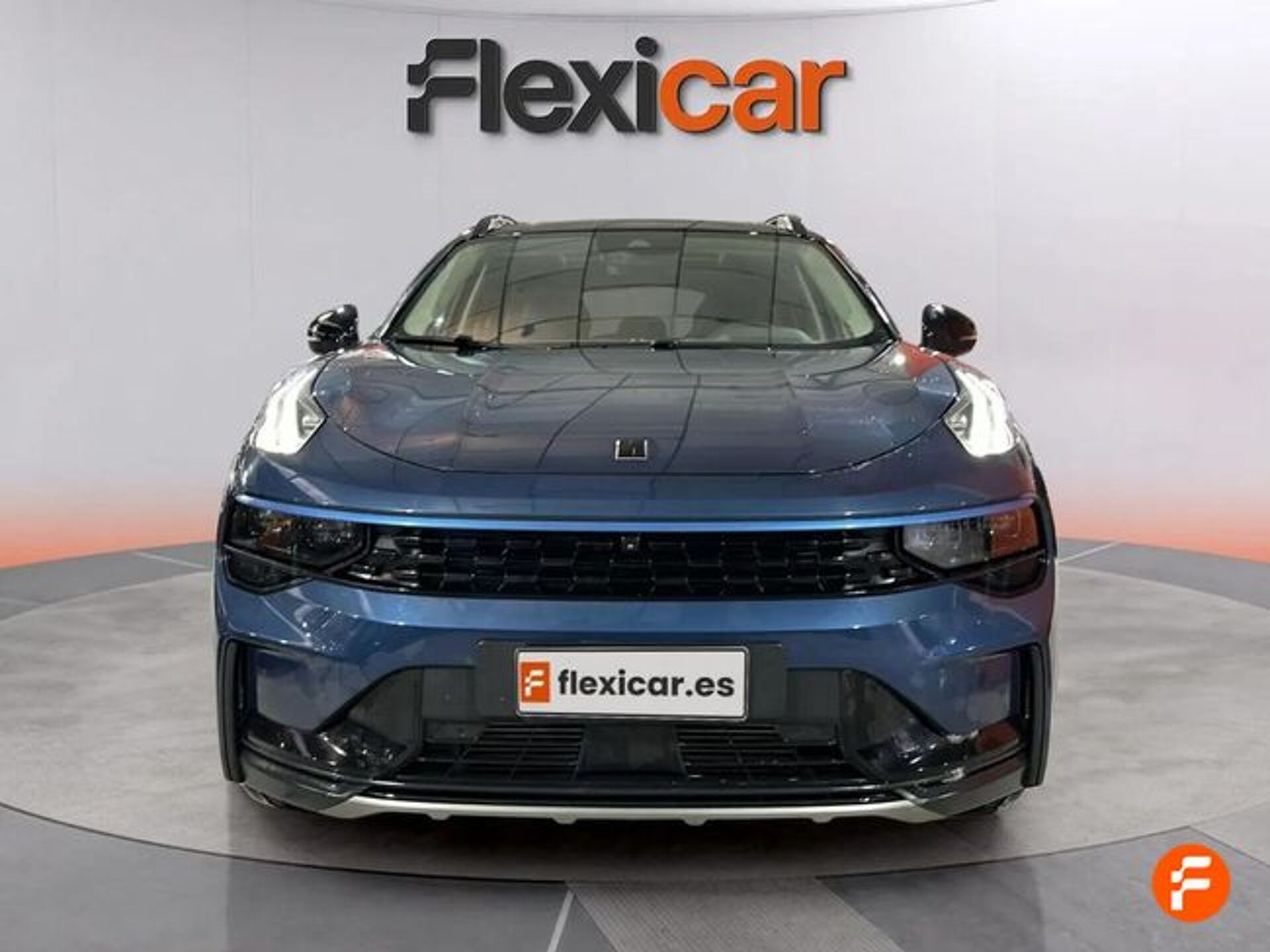 Imagen 2 de LYNK & CO 01