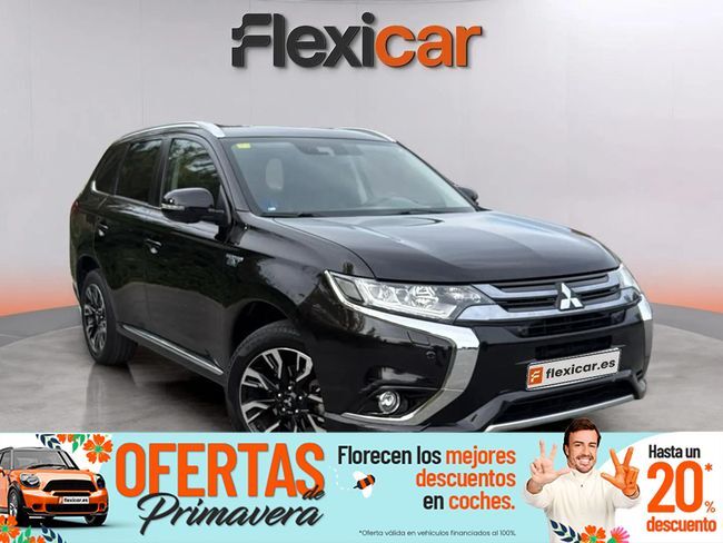 Foto del MITSUBISHI Outlander PHEV Kaiteki 4WD