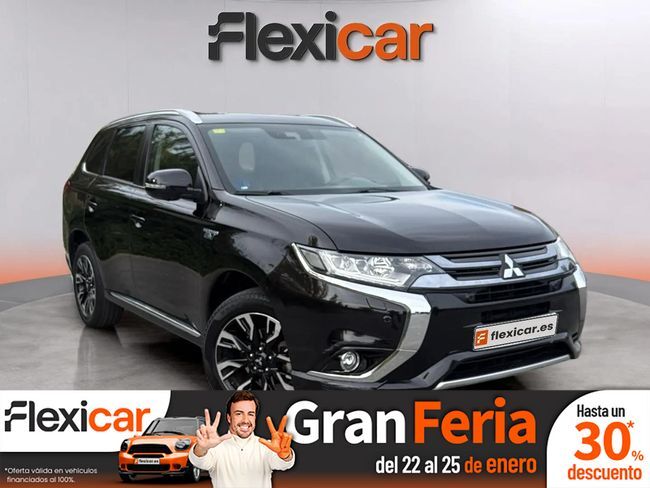 MITSUBISHI Outlander (2.0 PHEV Kaiteki Auto 4WD) en Barcelona