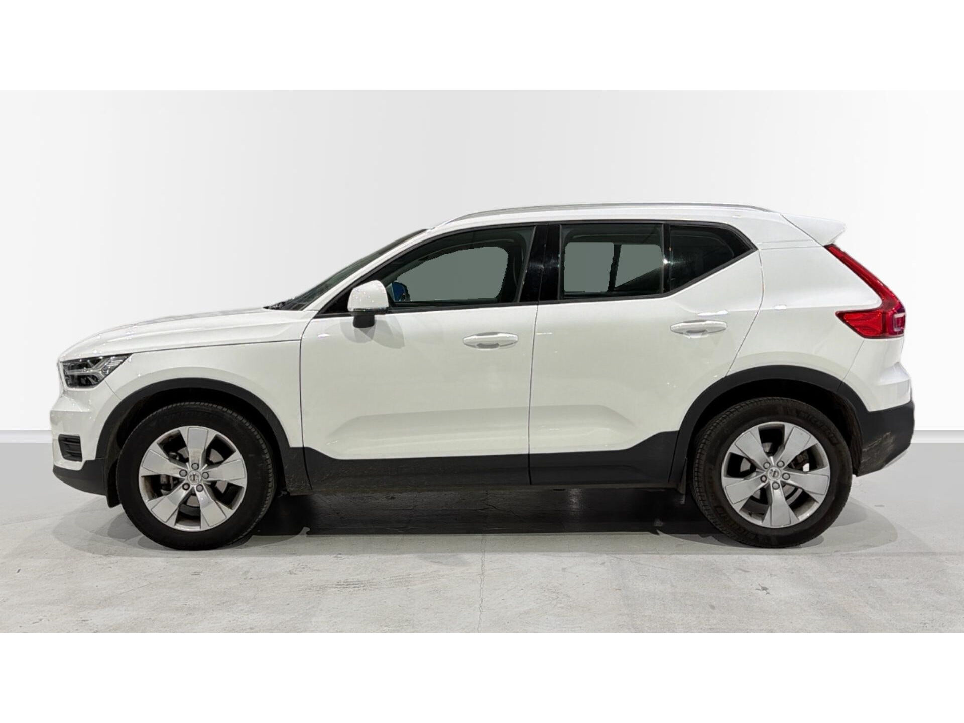 Imagen 3 de VOLVO XC40