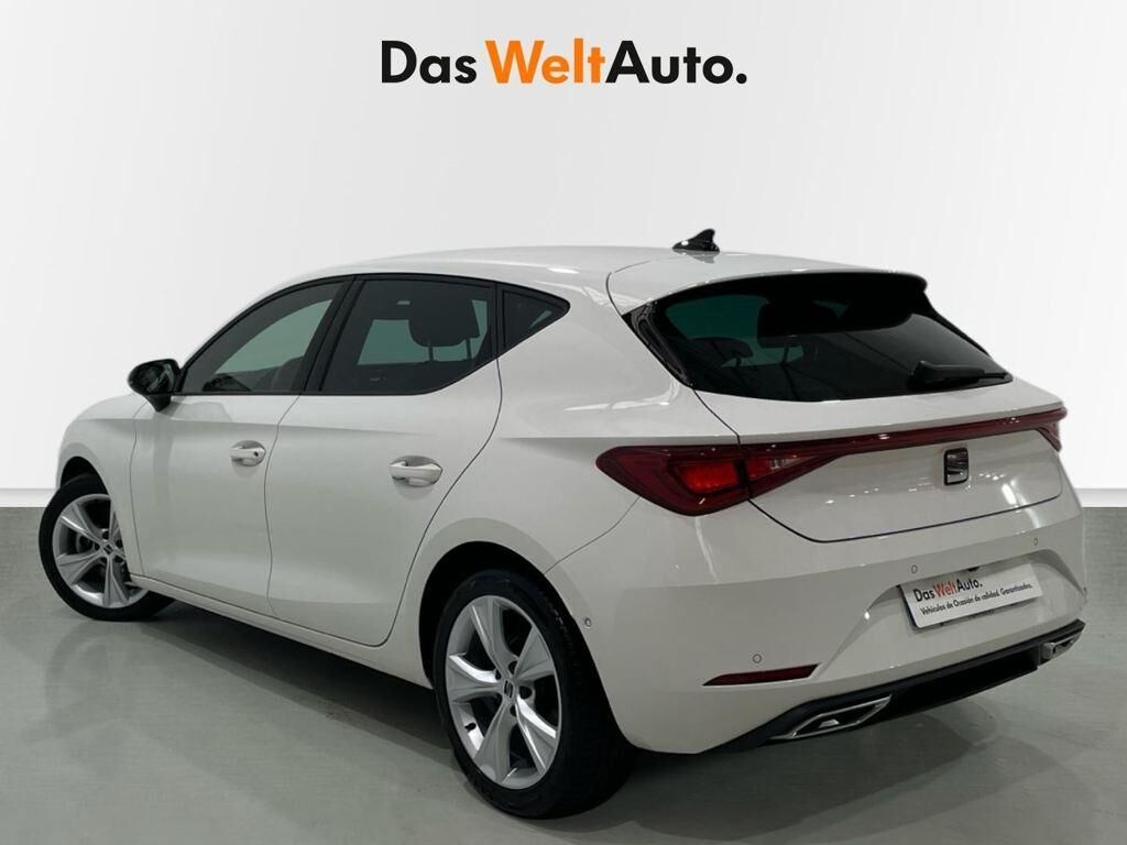 Foto del SEAT León 1.5 eTSI S&S FR DSG-7 150