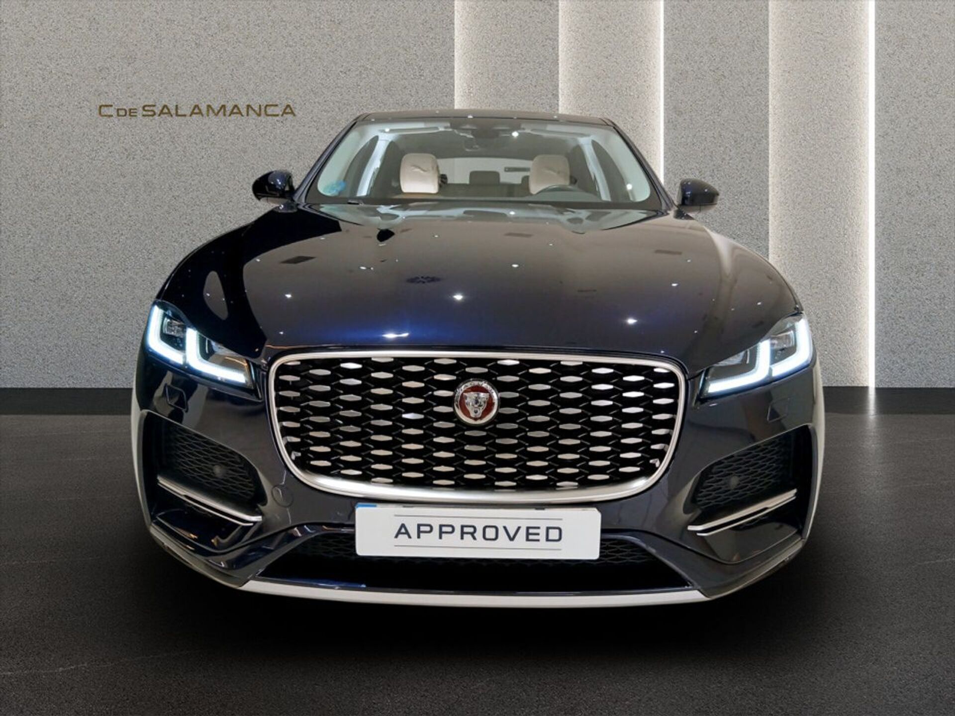 Imagen 2 de JAGUAR F-Pace