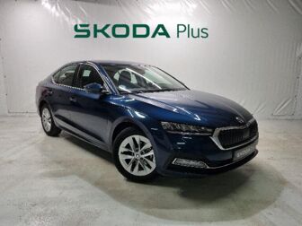 Imagen de SKODA Octavia Combi 1.5 TSI MHEV Selection DSG 110kW