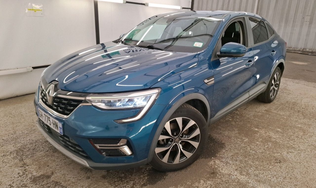 RENAULT Arkana (Intens E-TECH Híbrido 105kW(145CV)) en Madrid