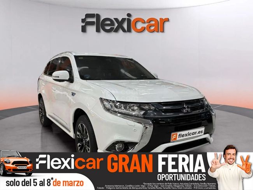 Foto del MITSUBISHI Outlander PHEV Kaiteki 4WD