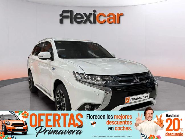 Foto del MITSUBISHI Outlander PHEV Kaiteki 4WD