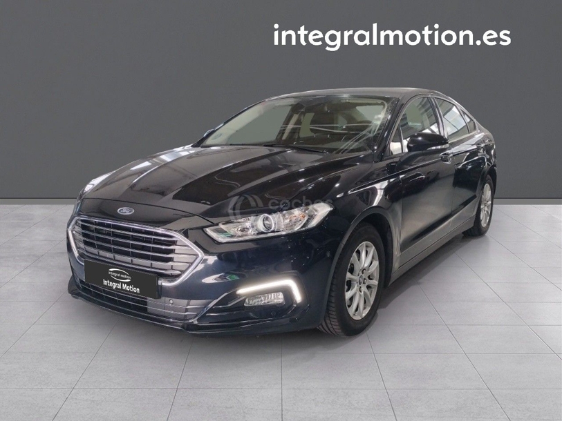 Foto del FORD Mondeo Sedán 2.0 HEV Titanium
