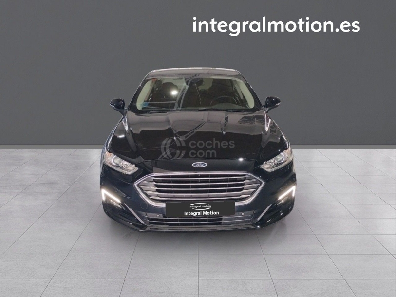 Foto del FORD Mondeo Sedán 2.0 HEV Titanium