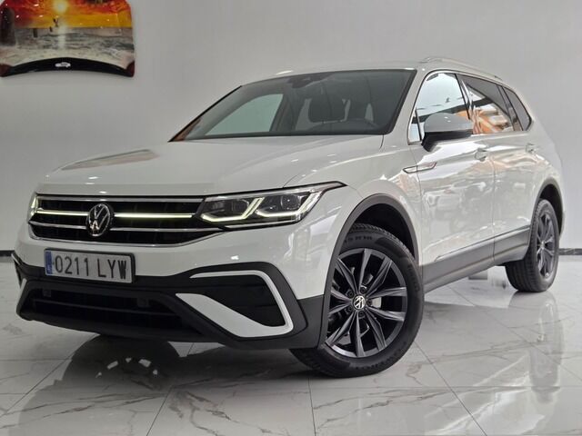 VOLKSWAGEN Tiguan (Life 2.0 TDI 110 kW (150 CV) DSG) en Barcelona