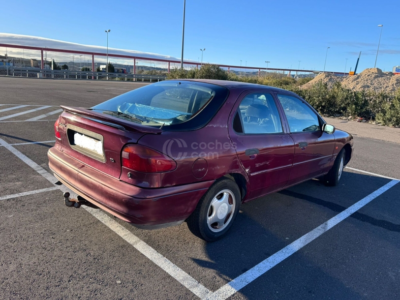 Foto del FORD Mondeo 1.8TD Ghia