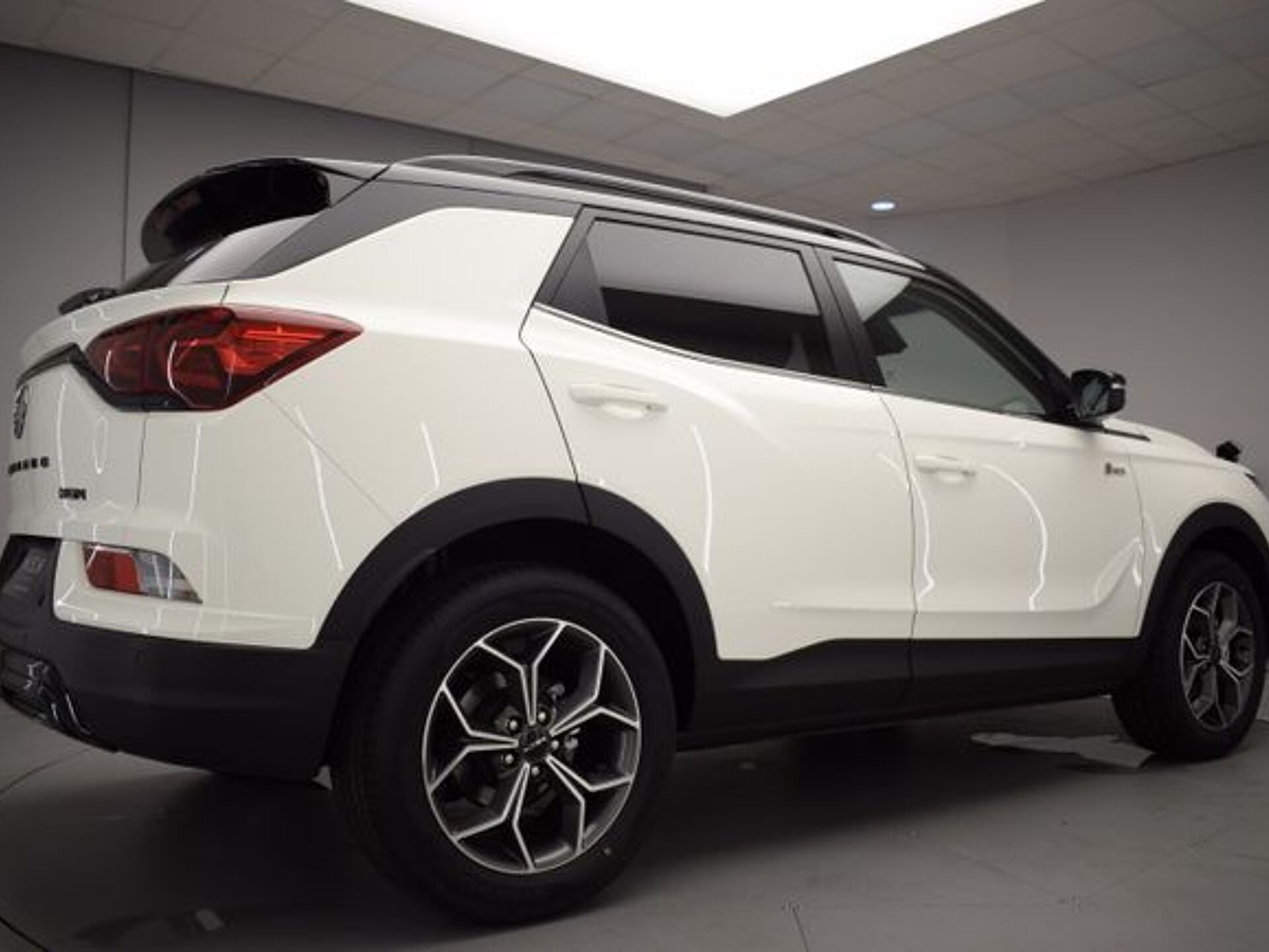 Imagen 2 de SSANGYONG KGM Korando