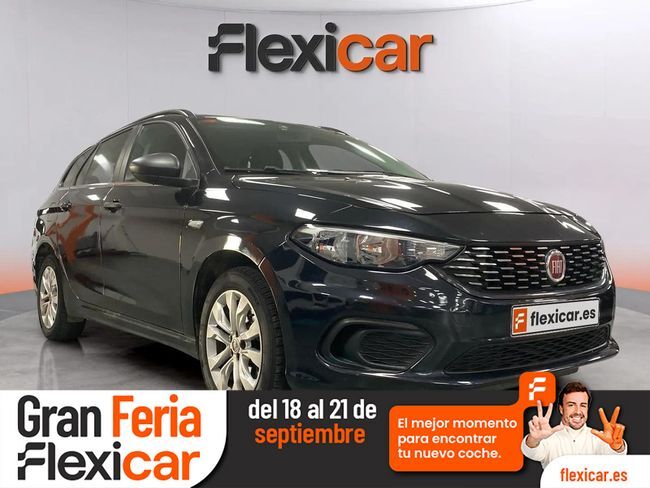 FIAT Tipo (SW 1.4 T-Jet 88kW (120CV) Lounge) en Barcelona