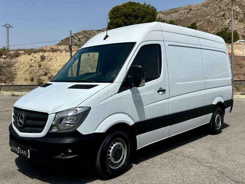 Foto del MERCEDES Sprinter Furgón 313CDI Largo T.E.