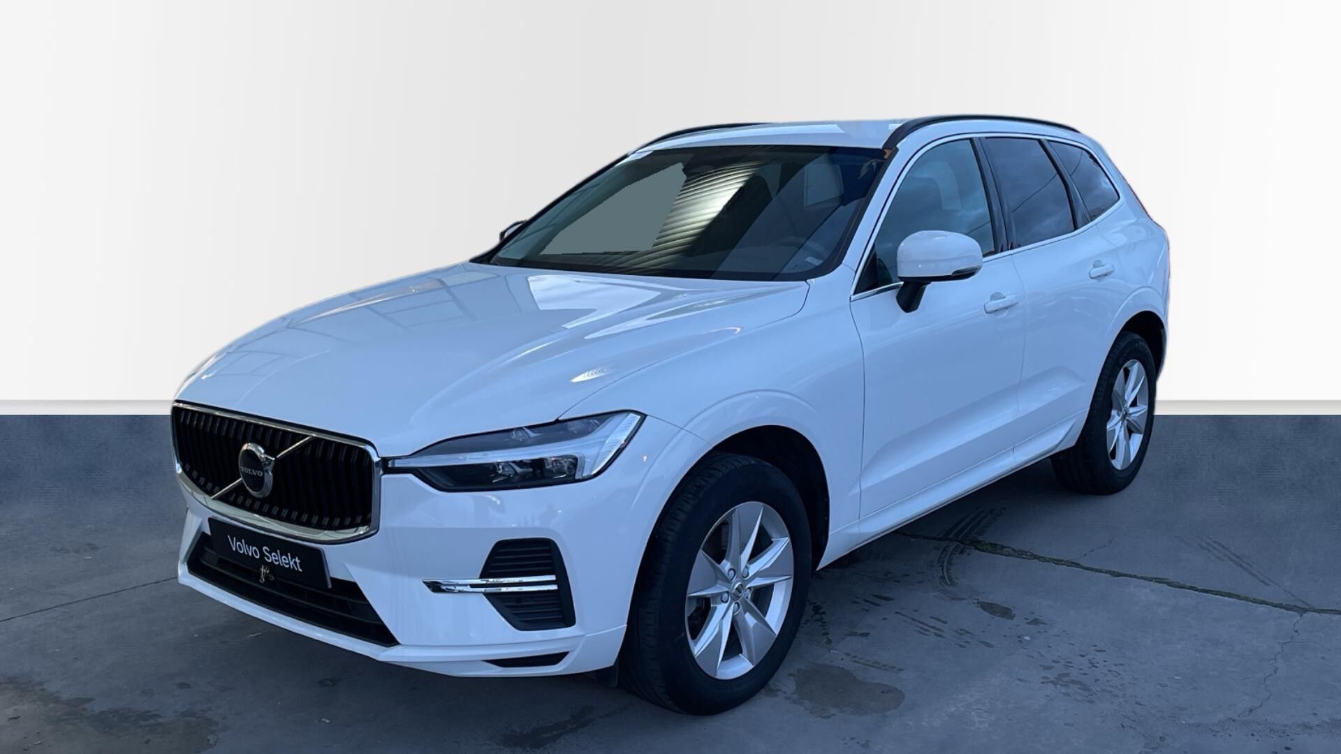 Foto del VOLVO XC60 B4 Momentum Pro FWD Aut.