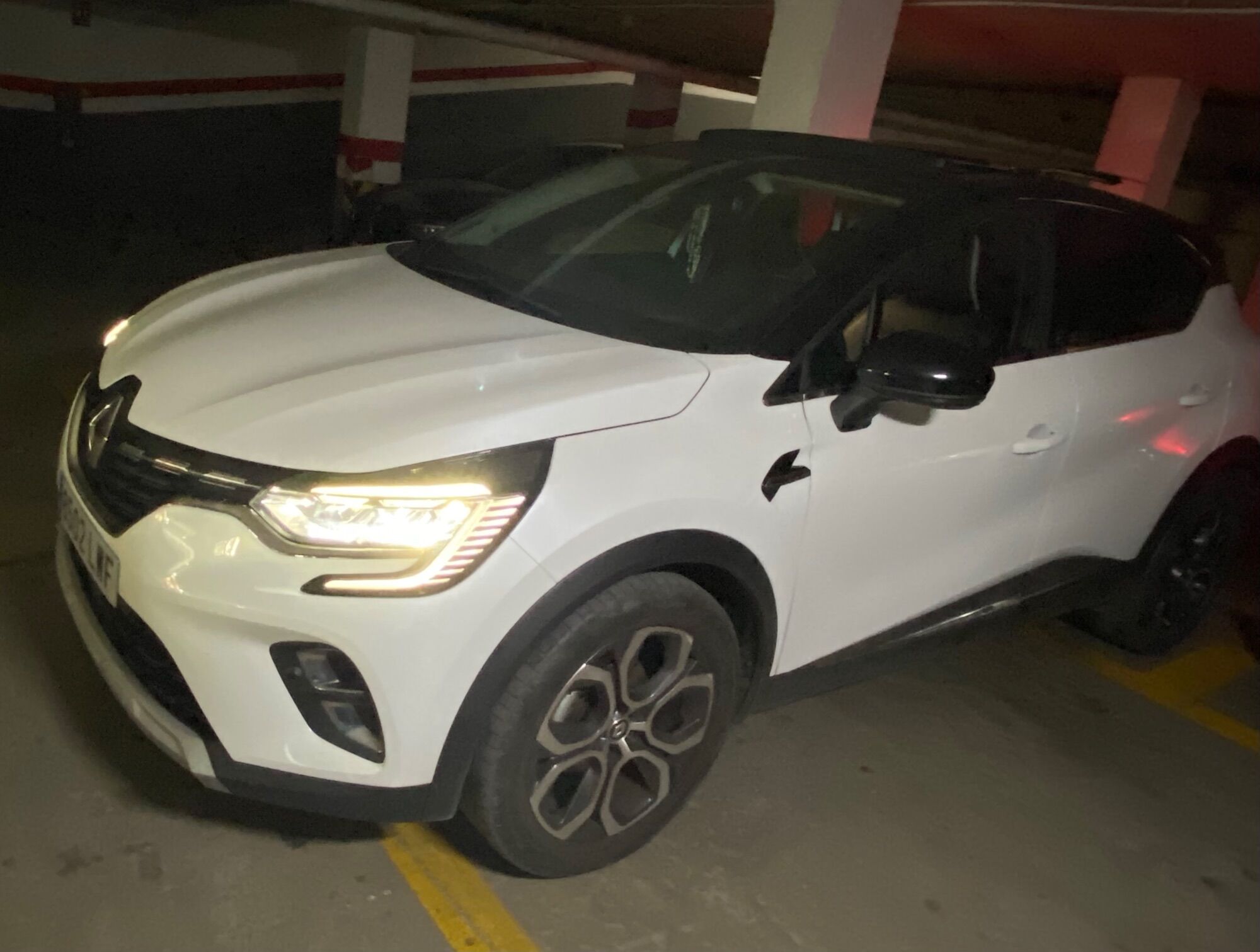 Foto del RENAULT Captur TCe GPF Micro Híbrido Fast Track 103kW