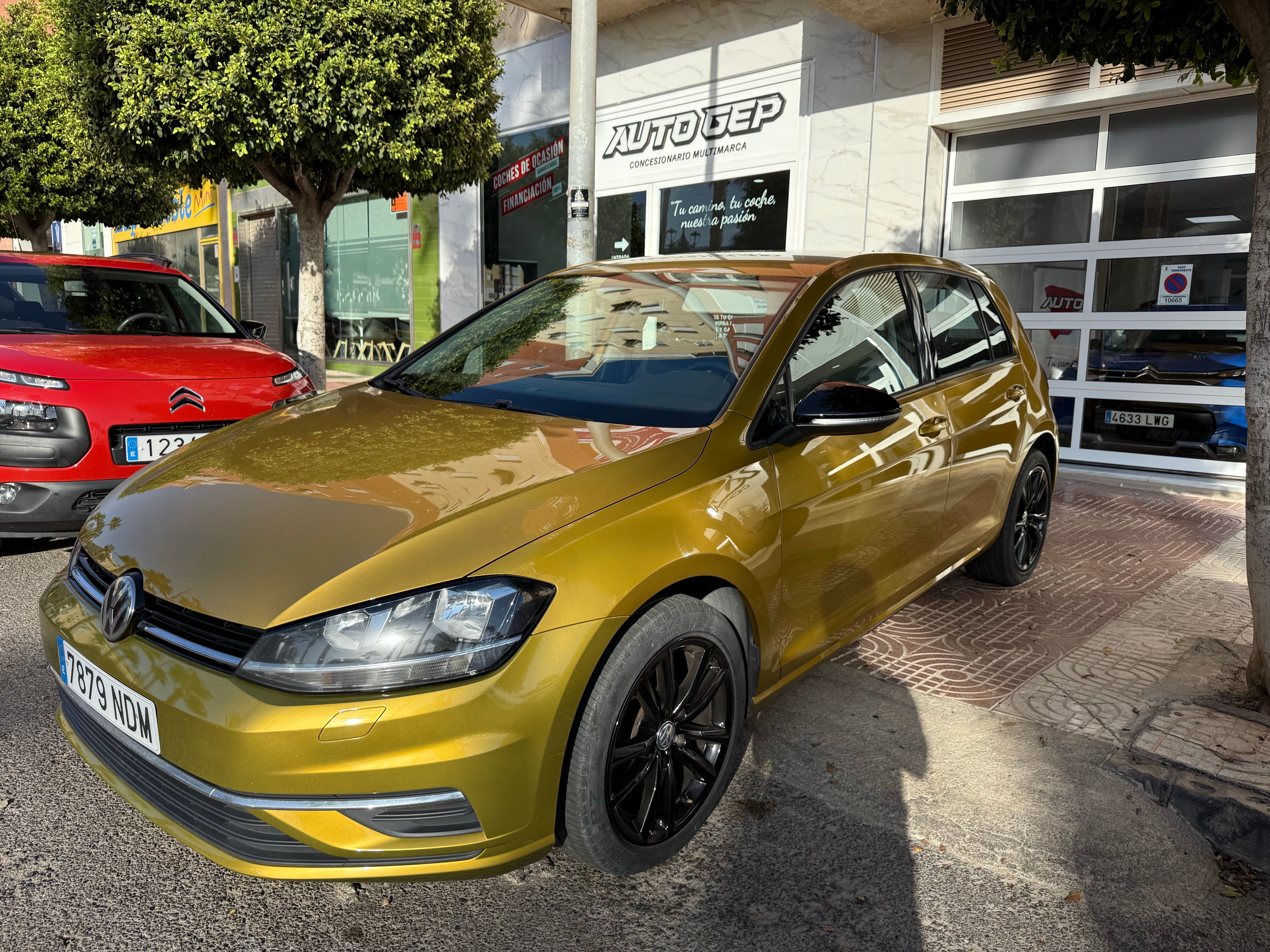 VOLKSWAGEN Golf (Advance 1.0 TSI 81kW (110CV)) en Almería