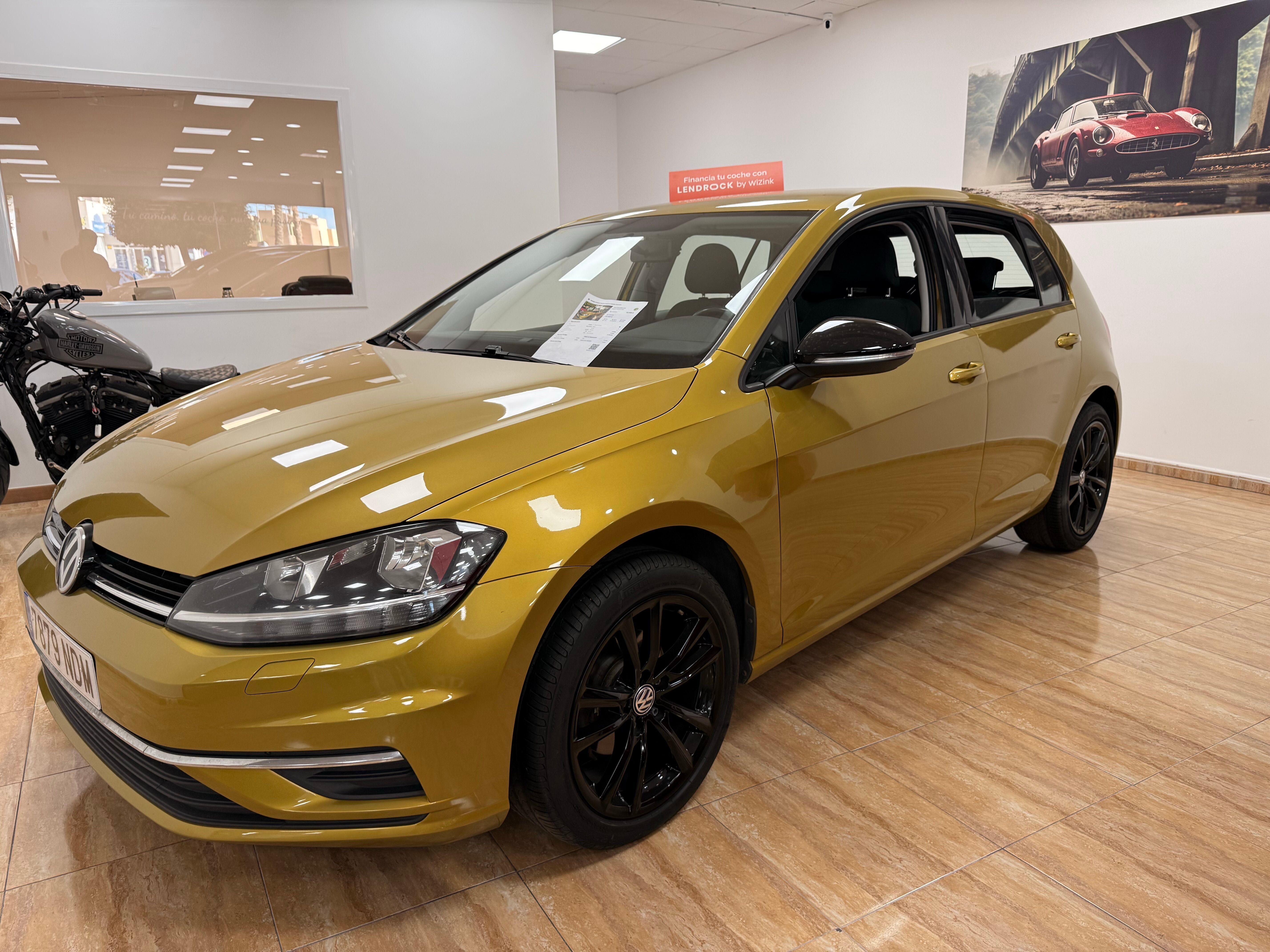 VOLKSWAGEN Golf (Advance 1.0 TSI 81kW (110CV)) en Almería