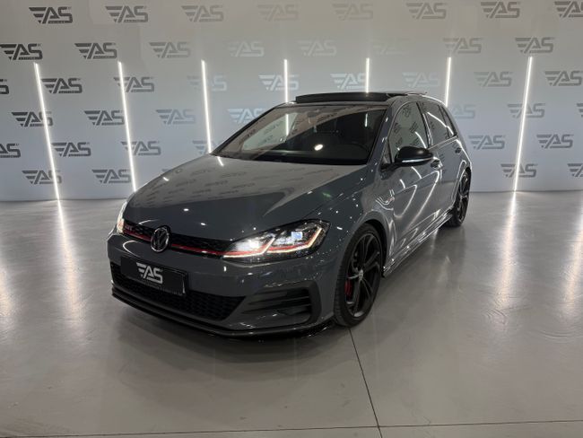 VOLKSWAGEN Golf (GTI TCR 2.0 TSI 213kW(290CV) DSG) en Girona