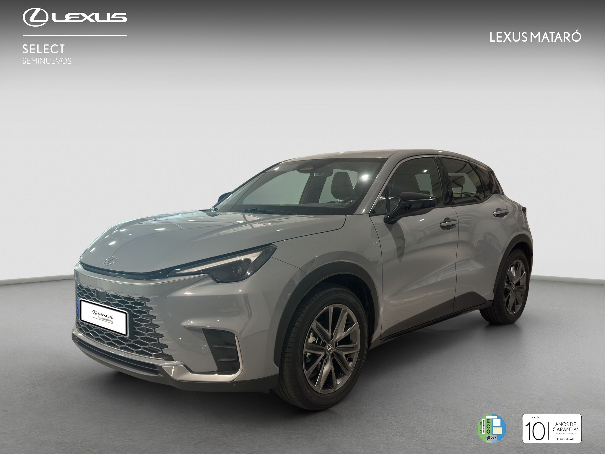 LEXUS LBX (1.5 136HP HEV ELEGANT PLUS 136 5P) en Barcelona