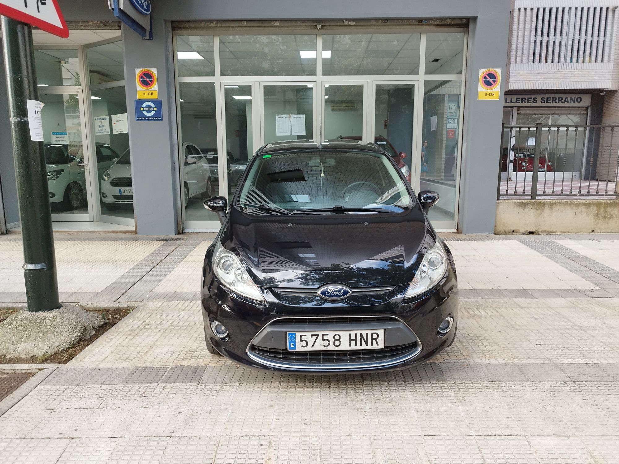 FORD Fiesta (1.6 TDCi Titanium) en Zaragoza