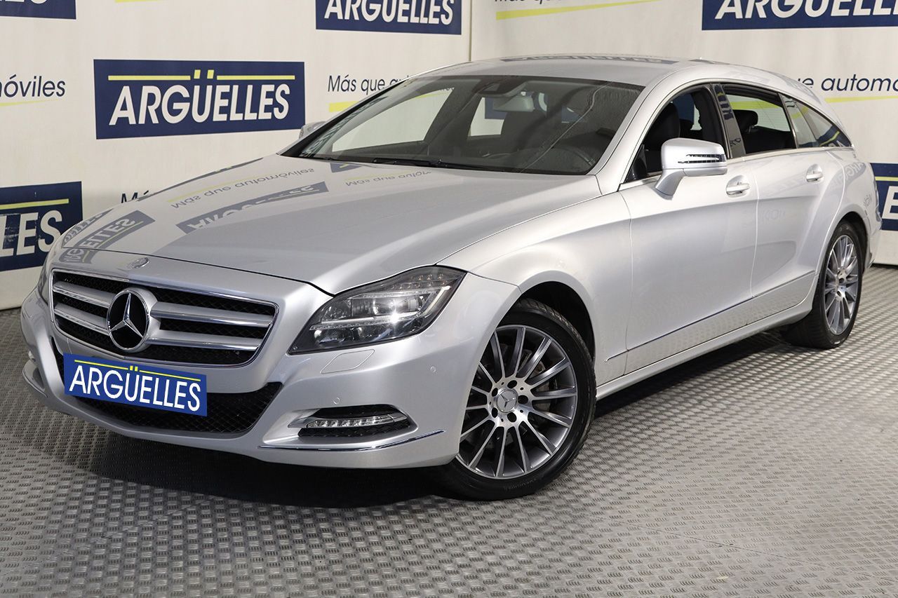 MERCEDES Clase CLS (Benz CLS 350d Shooting Brake 4Matic 265cv) en Madrid