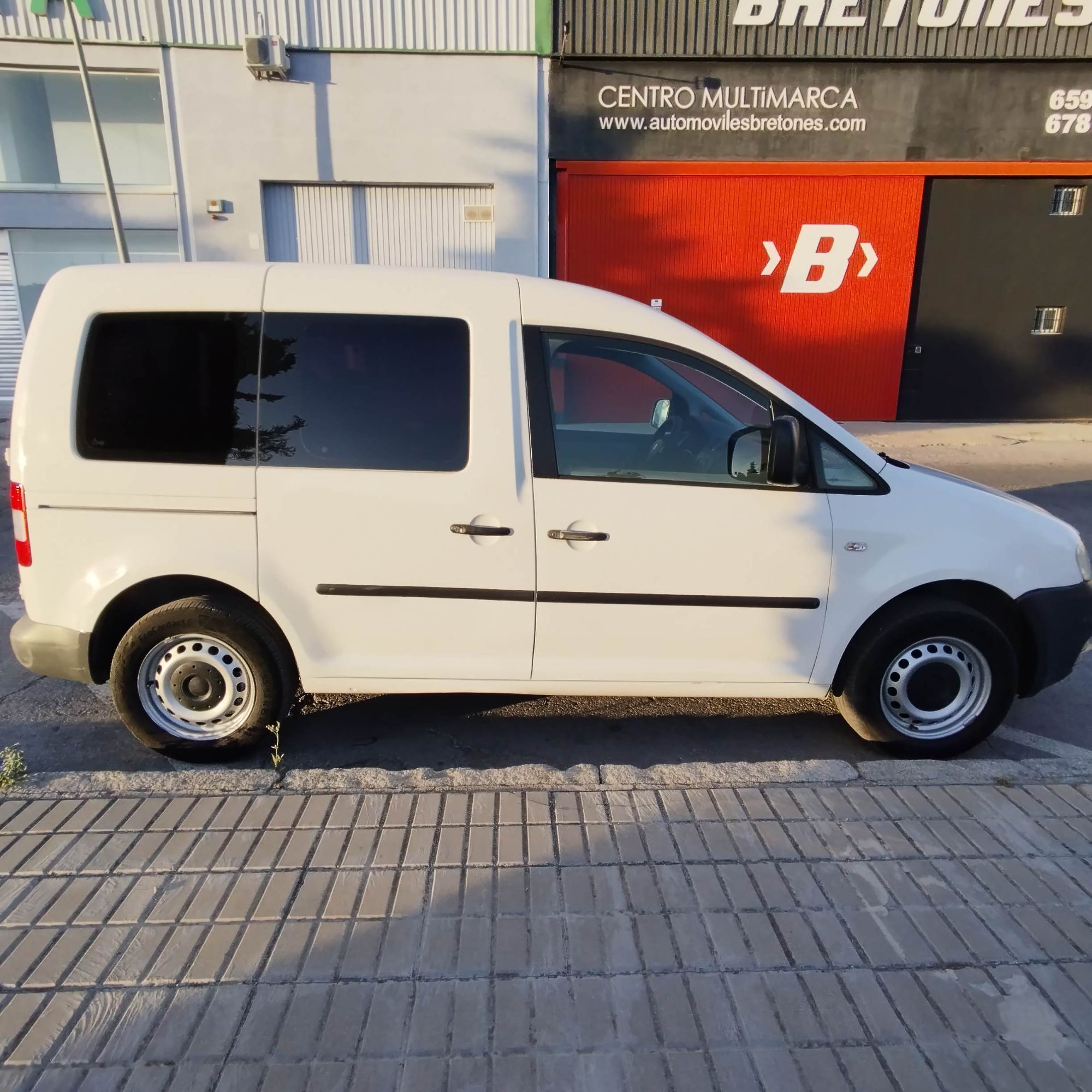 Foto del VOLKSWAGEN Caddy 1.9TDI Kombi 75