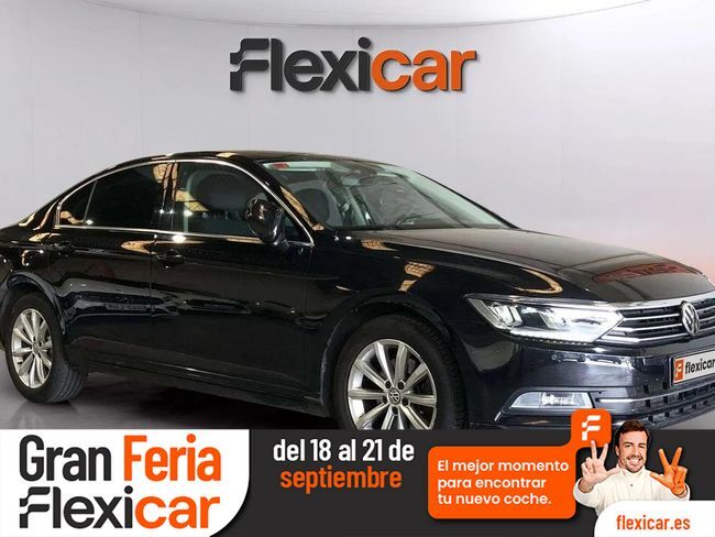 VOLKSWAGEN Passat (Advance 2.0 TDI 150CV BMT DSG) en Almería