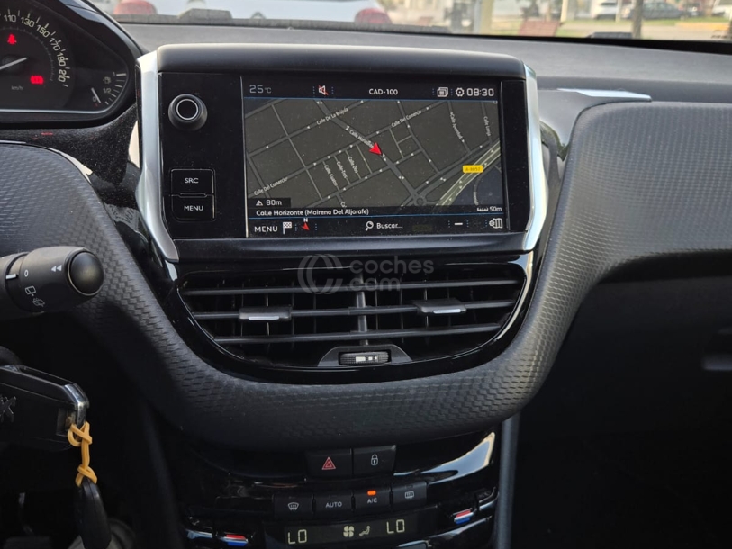 Foto del PEUGEOT 208 1.2 PureTech Allure 82