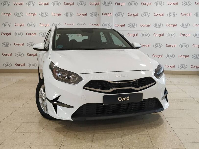 Foto del KIA Ceed 1.6 MHEV iMT Eco-Dynamics Drive 136