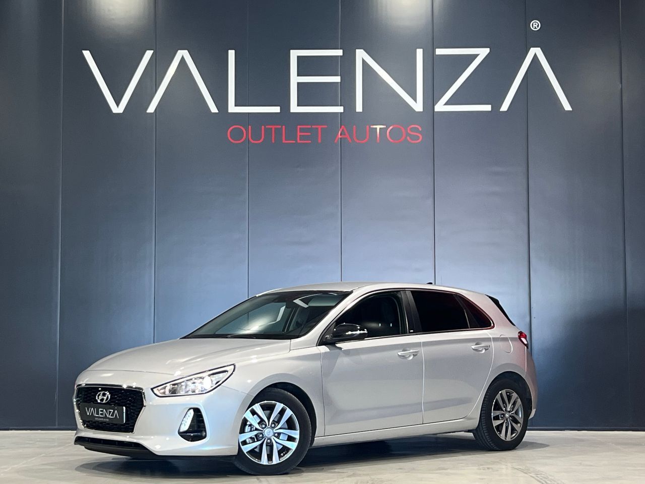HYUNDAI i30 (1.6 crdi 110cv tecno) en Córdoba