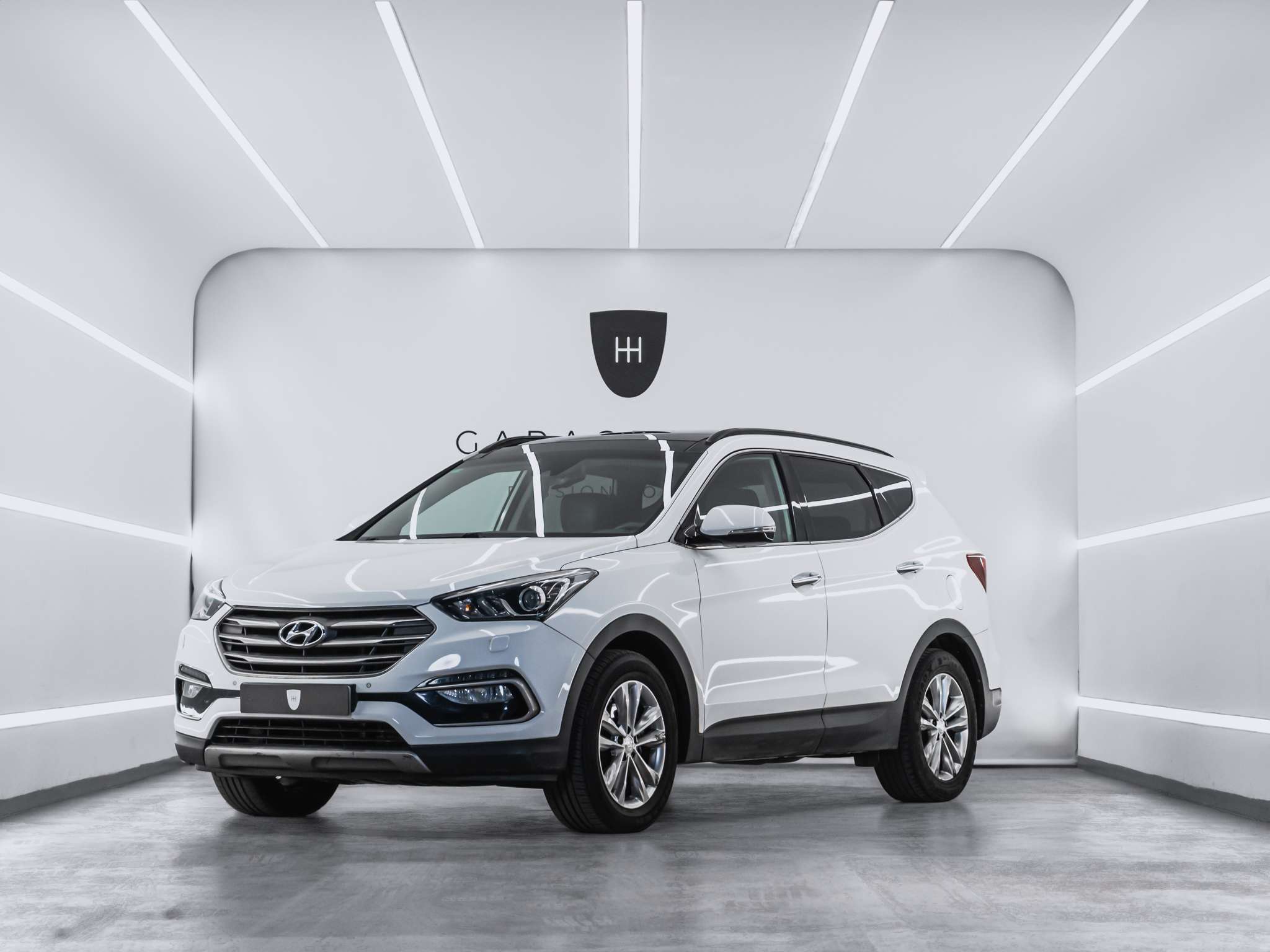 HYUNDAI Santa Fe (Santa Fe 2.2 CRDi DPF Tecno 4WD) en Barcelona